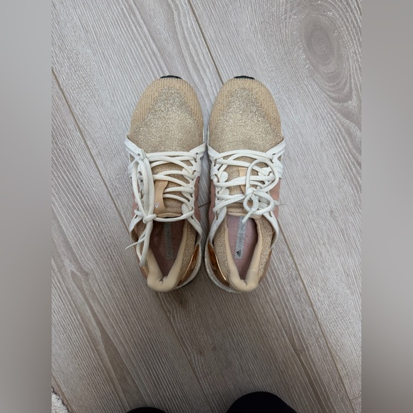 adidas by Stella McCartney Ultra Boost Metallic Lace Up Sneakers size 8 - Picture 2 of 8